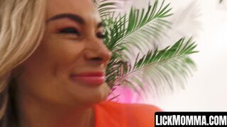 Stepdaughter Atlanta Moreno & stepmommy Eva May ORGASM together