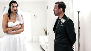 Big ass MILF bride fucks huge cock ex one last time before wedding