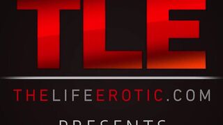 Sensual pussy licking with Nesty A & Alexis Brill