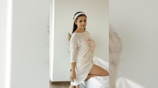 Huge natural titted Sherill Collins loves deep snatch fucking