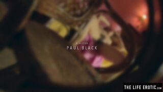 Emily J stimulates her cunt with a pearl necklace