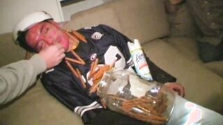 Spex hoe pregnant sucks on dorm shaft