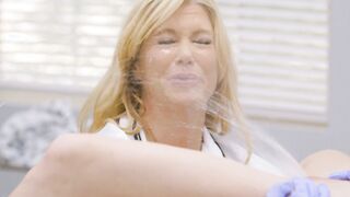 Squirting Right To The Doc's Face - Serene Siren, Kenzie Reeves