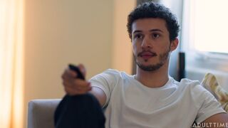 Sarah Vandella, Kimmy Kimm & Apollo Banks teams for a hardcore threesome