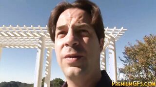 Titty shaft hoe gives a handie