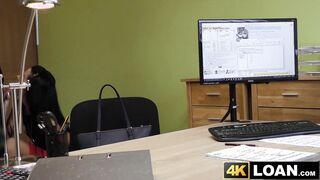 Rich young lady strikes a deal by getting her muff struck