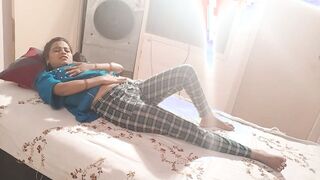 Horny Indian Mature Couple having intimate missionary desi sex, cum out of beaver