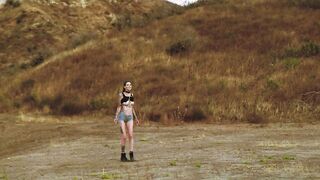 Hobbled Amazon walk in banged-up bondage predicament