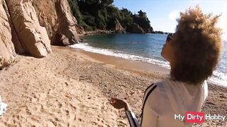 Casual Blowjob On Public Beach With Luna Corazon