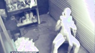 Horny teen gets licked & ravaged