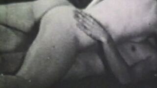 MILF pornstar screwed & orally pleasured in vintage porn