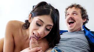 What a Horny Babe Wants