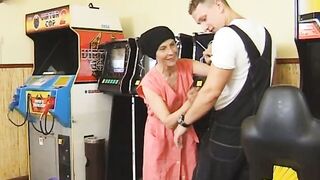 Muscle Guy Fucks Ugly Old Woman