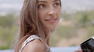 Sweet teen chick Melena Mariais masturbating in the swimming pool