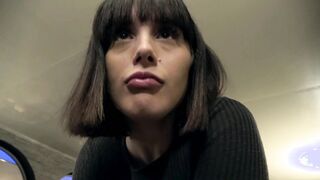 Alyson, 19, waitress at Nippon in Aubagne!