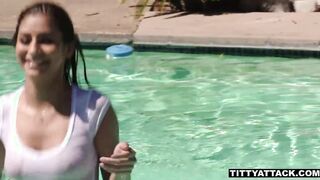 Nina North sucking dick by the pool