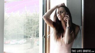 Slim brunette Kira Zen strips nude & rubs her twat