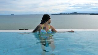 Curvy booty Thai teen amateur Girlfriend gets banged hard doggy style