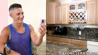 Max Mabry spread his legs to welcome Jax Thirio into his tight butt