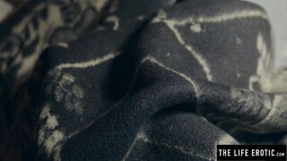 Fetching girl Beata B rams her twat with a carrot