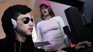 Brainiac Gamer Step Brother Plays while BJ!