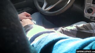 Driver Victorino Stone fucks Lorenzo August while waiting for the tow