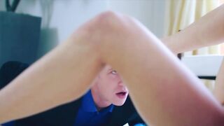 Buttplug Babe Naomi Swann Stuffed with a Stiff