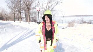 Eva, 26 years old, Quebecois tease!