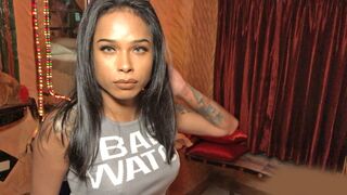 Is this a boy or a hottie? I cannot tell this creature is so satisfying