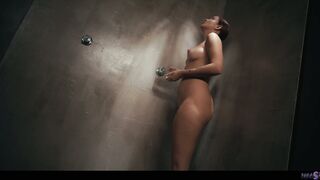 Agatha Vega Alien Parasited - Big Ass Latin Solo Showering