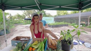 Roxie Sinner getting screwed by the stand